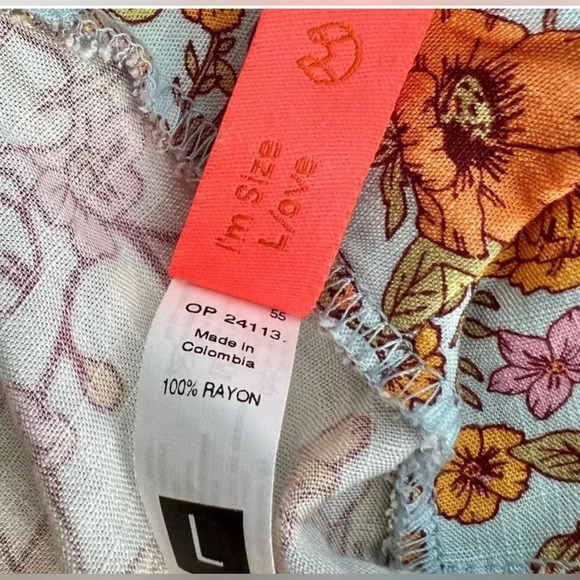 Maaji Colombian Floral Crop‎ Top Blouse | Size: Large - Picture 11 of 13